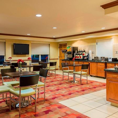 Towneplace Suites By Marriott Springfield Exterior foto